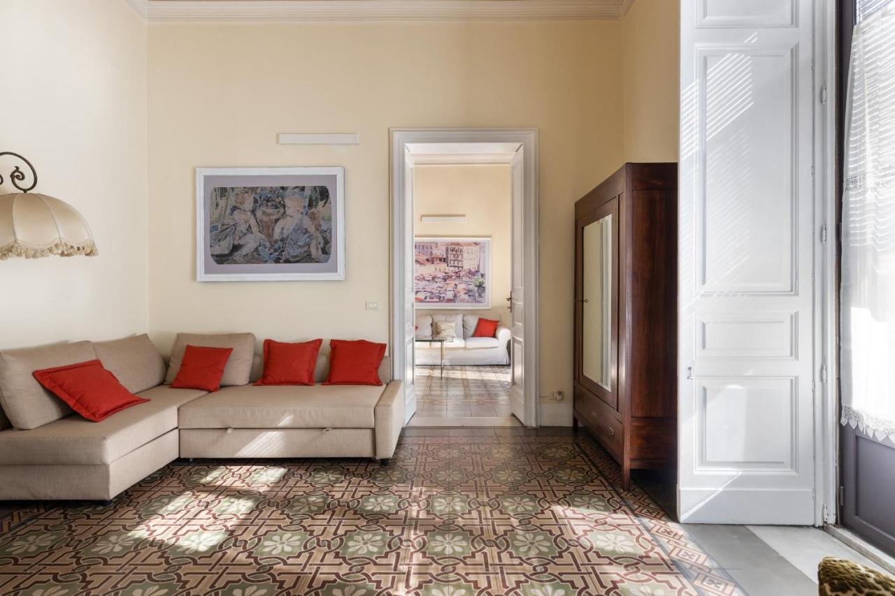 Catania City Center Historical Building Home Exterior photo